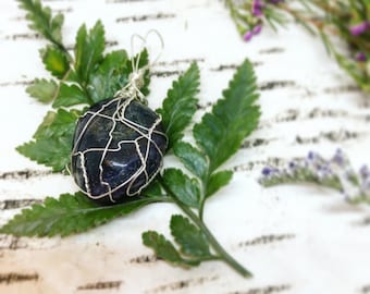 Moss agate wrapped pendant