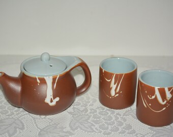 Small Brown Blue Ceramic Teapot with 2 Matching Cups and Swirl Designs