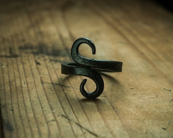 iron scroll ring, viking jewelry, pagan jewelry, forged ring, goth jewelry, iron ring, iron jewelry, goth ring, viking ring