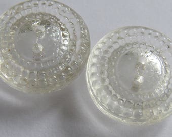 Button * vintage clear glass with etched pattern