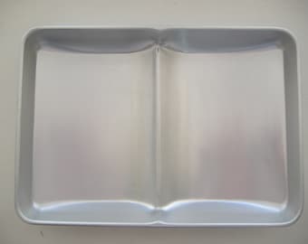 Open Book Wilton Aluminum Cake Pan, 1977