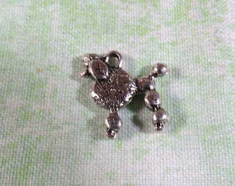 10 Antique Silver Poodle Dog Charms 15 x 15mm (B367h)