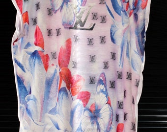 model # 167 fantastic white tunic top "tattoo",size-S,M,L