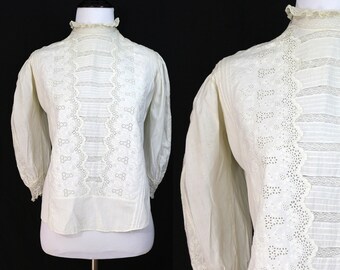 Vintage Early 1900's Edwardian Shirtwaist Blouse with Pintucks and Lace/ Size XS / X-Small