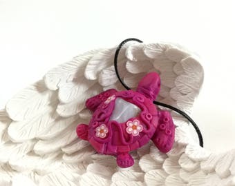 Turtle pendant with Chalcedony Crystal, Crystal Pendant, Sea turtle, Chalcedony, Turtle necklace
