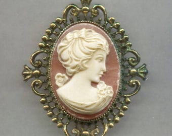 DEAL of the WEEK! AVON Cameo Locket Pin