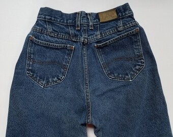 Women's Vintage Lee Blue Jean's High Waisted, Tapered Leg, Mom Jeans, Size 24" Waist, Petite