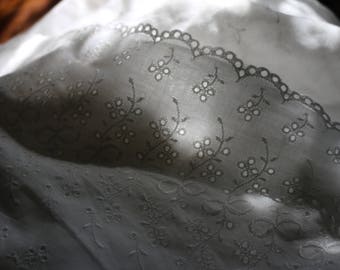 15 Beautiful vintage eyelet