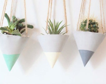 Concrete Pot/Planter/ Hanging planters /Modern Planter / Succulente Planter /Air Plant Holder /Home decor / Hanging planter /Hanging cones
