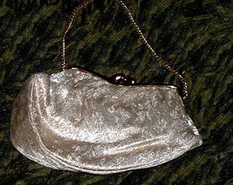 GOLD CLUTCH PURSE - 1950's (Used)