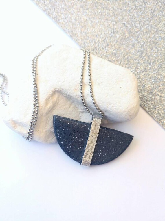 https://www.etsy.com/listing/506151119/half-circle-long-necklace-granite?ref=shop_home_active_6