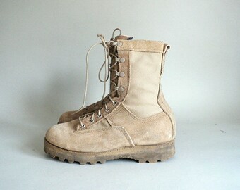 Women 6 Combat Desert Boots