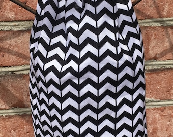 Plastic Grocery Bag Holder, Black and White Chevron Stripe