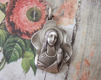 Blessed Virgin Mary praying large pendant medal heavyweight silver finish modern art deco style