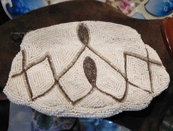 Bead Coin Purse / Czechoslovakia/ Hand Beaded Evening Bag / Wristlet / Clutch