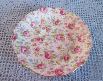 Vintage saucer Royal Albert / Vintage Saucer Royal Albert