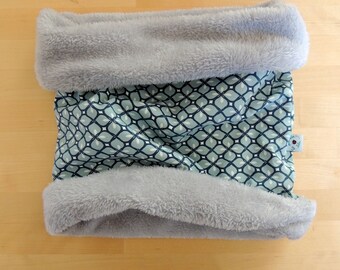 Neck size G (tenn/adult), neck warmer, cowl scarf, hand made.