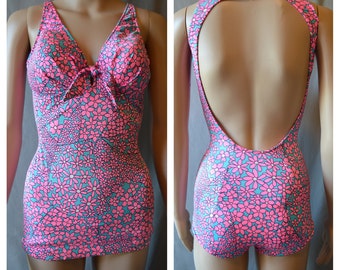 VTG 60s 1960s Pin Up Mod Groovy One Piece Pink Daisy Swimsuit Bathing Suit