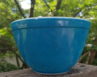 Vintage Primary Blue Pyrex Bowl, Nesting Bowls, Small Pyrex Bowl, Blue Primary Dish.