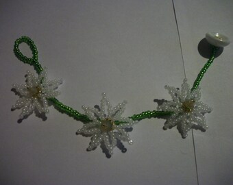 Daisy Chain (bracelet)