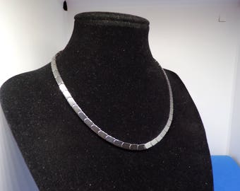 Arrow shaped hematite beads necklace