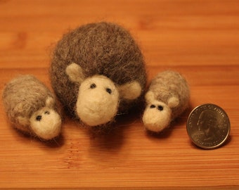 Needle Felted Family of Sheep