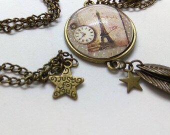 glass cabochon Paris and Eiffel Tower vintage necklace
