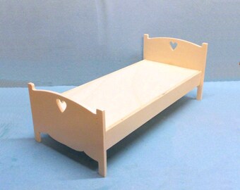Nice wooden BED for BJD dolls BARBIE Fashion Royalty Blythe Pullip Monster High dolls diorama dollhouse furniture 1:6