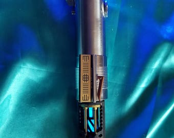 Luke Skywalker lightsaber Anakin lightsaber Custom Graflex 2.0 with crystal chamber