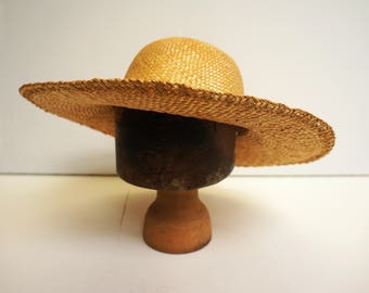 Straw Circle Brim Hat