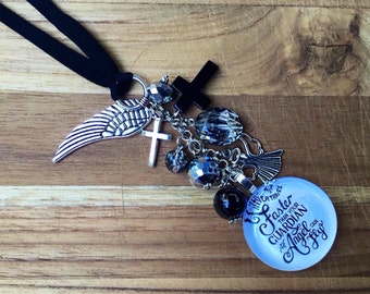 Angel Rear View Mirror Charm Car Accessory for Women Cute Car Decor Beaded Charm Cluster Hanging Guardian Angel Wing Ornament Cross Crystals