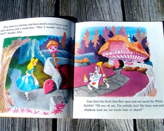 Walt Disneys Story of ALICE IN WONDERLAND Read Along Childrens Full Color Illustrated Picture Book