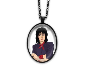 Queen of Noise necklace