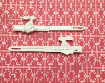 White bunny pair plastic vintage barrettes