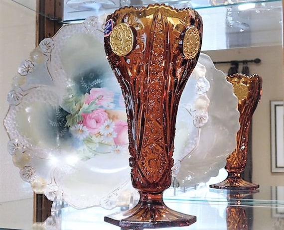 Imperial Glass Vase / Mid Century / Antique Buttons /Amber Glass / Gold Medallions / Cosmos / Daisy