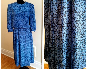 secretary dress vintage drop waist dress 1970s blouson dress blue floral dress pleated dress midi dress women's medium, modest dress