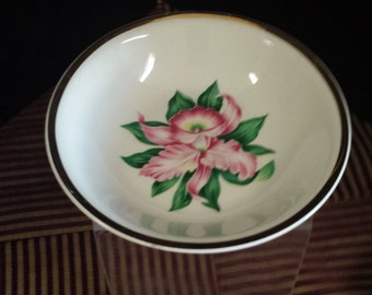 Dessert/Berry Bowl; 22 k Gold Trim; Mid Century Padon City Pottery; MODERN ORCHID; 1950s, Made in USA