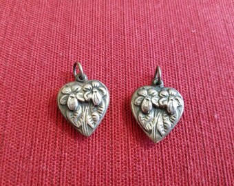 Vintage Antique Sterling Silver Puffed Heart Pendant Charm with 2 Flowers