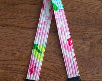 CAMERA STRAP in Lilly Pulitzer First Impressions Pink