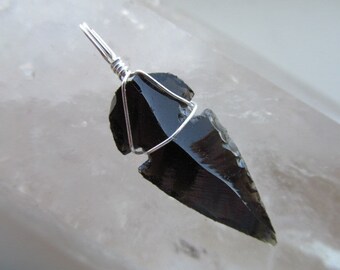 Obsidian Arrowhead Pendant P14