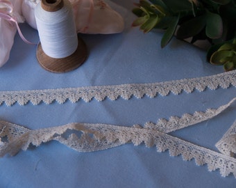 English Lace - (LENG58EDG110) 5/8" Edging