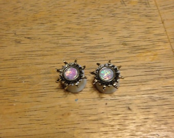 00 gauge glow-in-the-dark opalescent sunflower plugs
