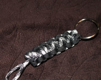 Paracord Keychain - Harmony and black #H9