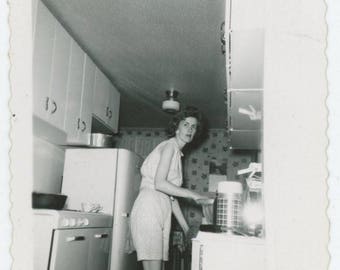 Vintage Snapshot Photo: Kitchen, 1961 (712631)