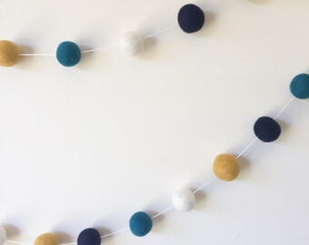 Felt Ball Garland - Pom pom Garland- Nursery Decor- Felt Bunting