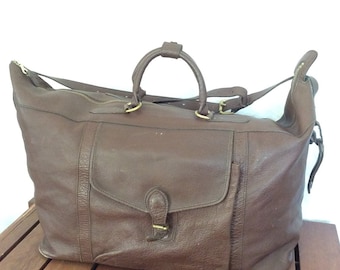 MULHOLLAND BROTHERS All leather Vintage Authentic Duffle Bag Brown Leather Travel Bag Handmade in America