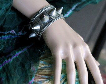 VINTAGE SPIKE BRACELET - Afghan Kuchi Tribal Jewelry