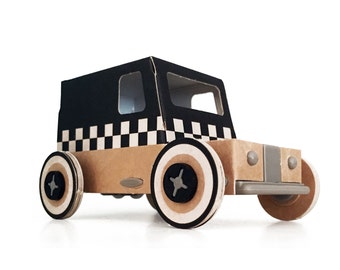 AUTOGAMI TAXI - Cardboard, Solar Powered car