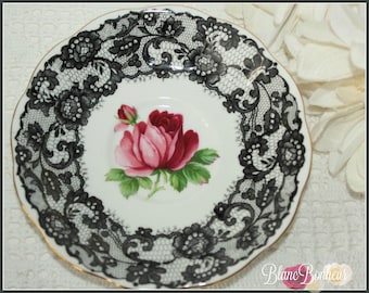 Royal Albert, England: ''Senorita'' orphan saucer