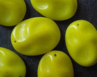 Vintage Glass Beads (10) West German Lemon Yellow Dangle Beads